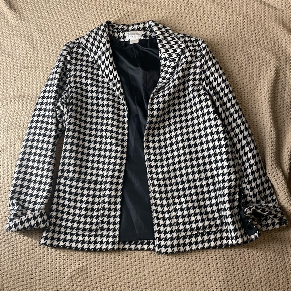 Tribeca Studio Jackets & Blazers - VINTAGE TRIBECA STUDIO Houndstooth Blazer